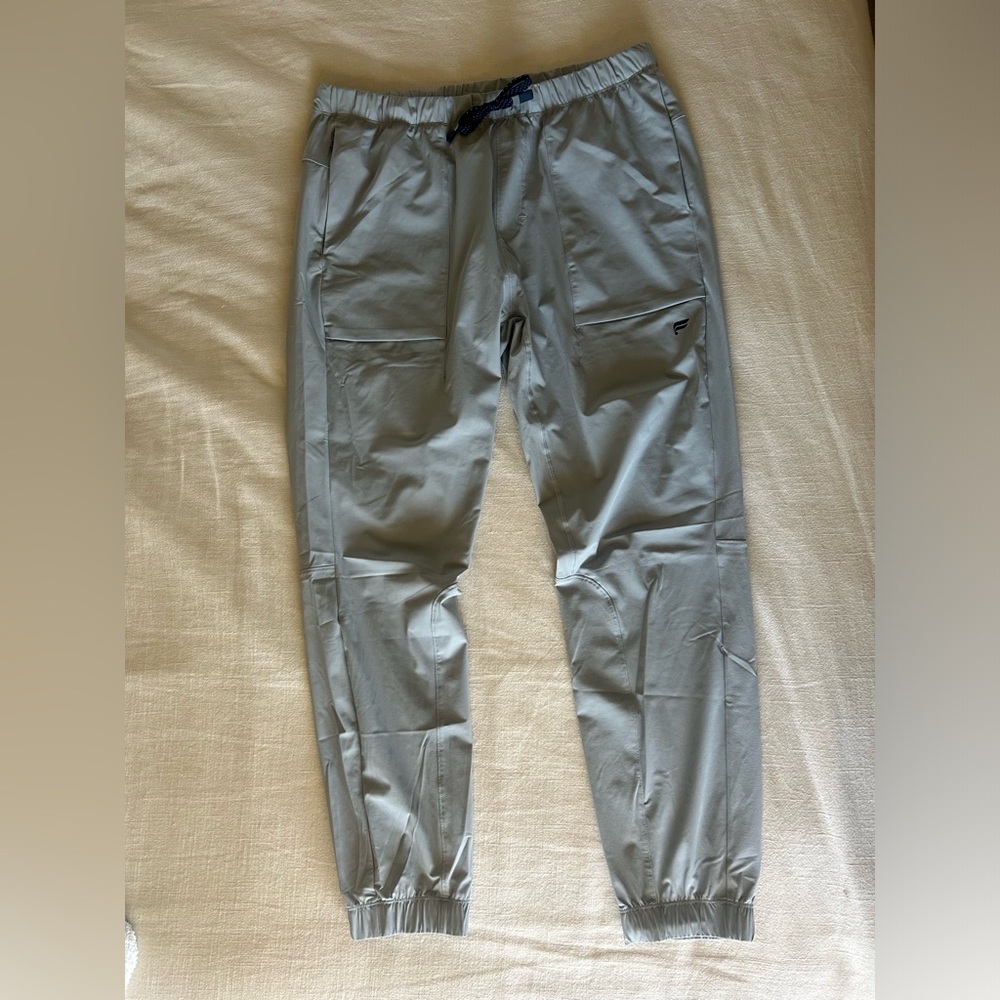 Fabletics Men’s Joggers, grey, size large